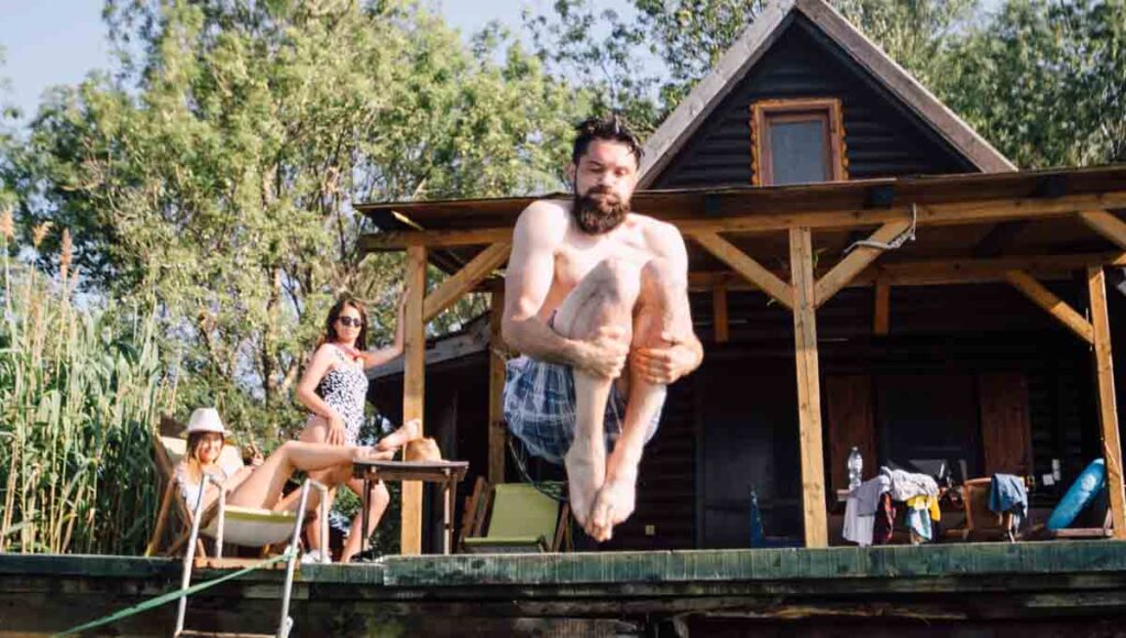 Vrbo-Built-to-Stay-Landscape