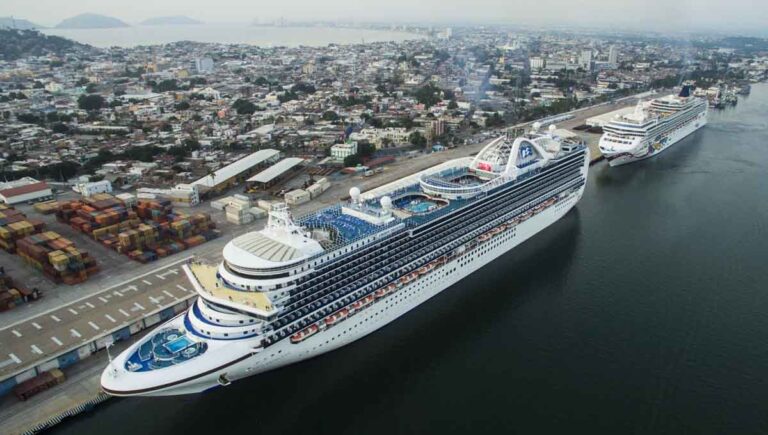 MAZATLÁN CRUCEROS