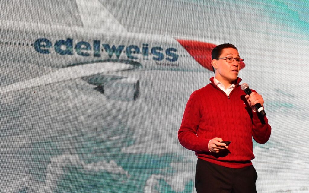 Akira Estevez, Lufthansa Group