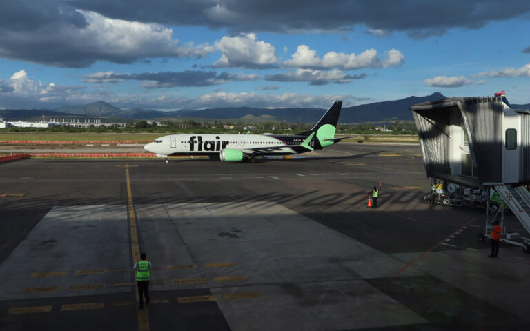 Guanajuato inauguración ruta Vancouver Flair Airlines
